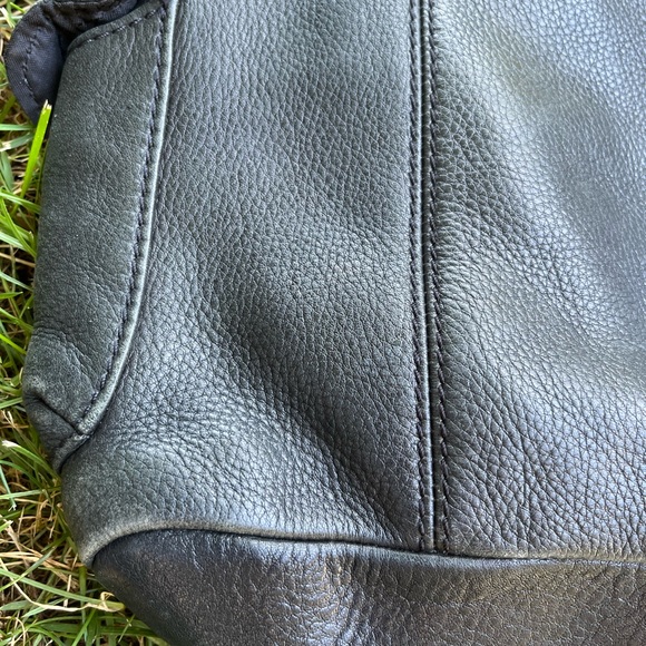 FOSSIL BLACK LEATHER SHOULDER BAG, side pockets , BOHO LOOK, - Picture 6 of 8